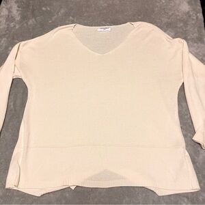 Nina Kendosa Paris Unique Pullover M/L lightweight Cream V back Long Classic